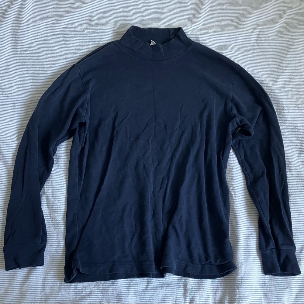 Navy blue Mock neck long sleeve shirt